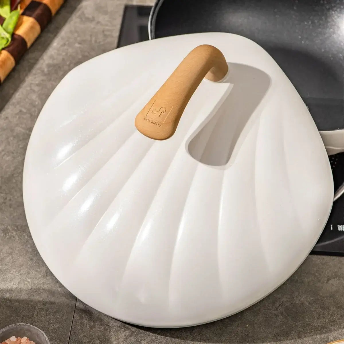 Modern Shell Cooking Pan