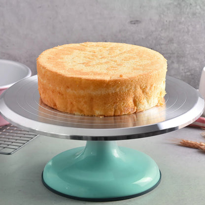 Revolving Cake Decorating Stand