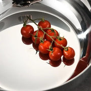Mirror-polished stainless steel bowl interior