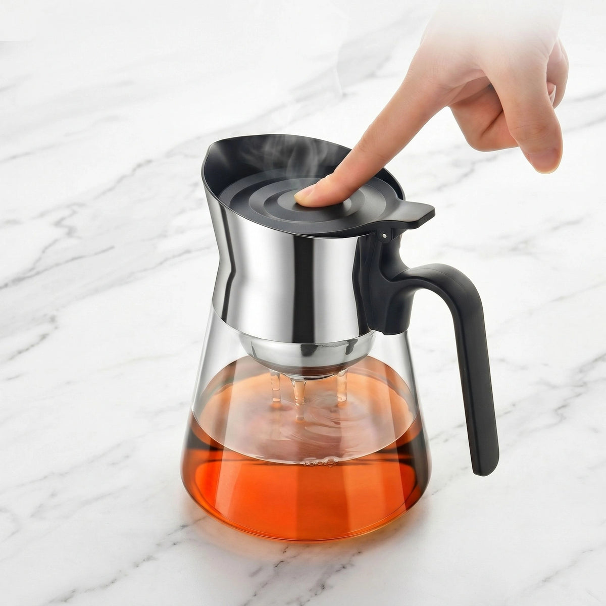 Close view of the PressBrew top filtering button