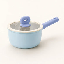 Pot with glass lid